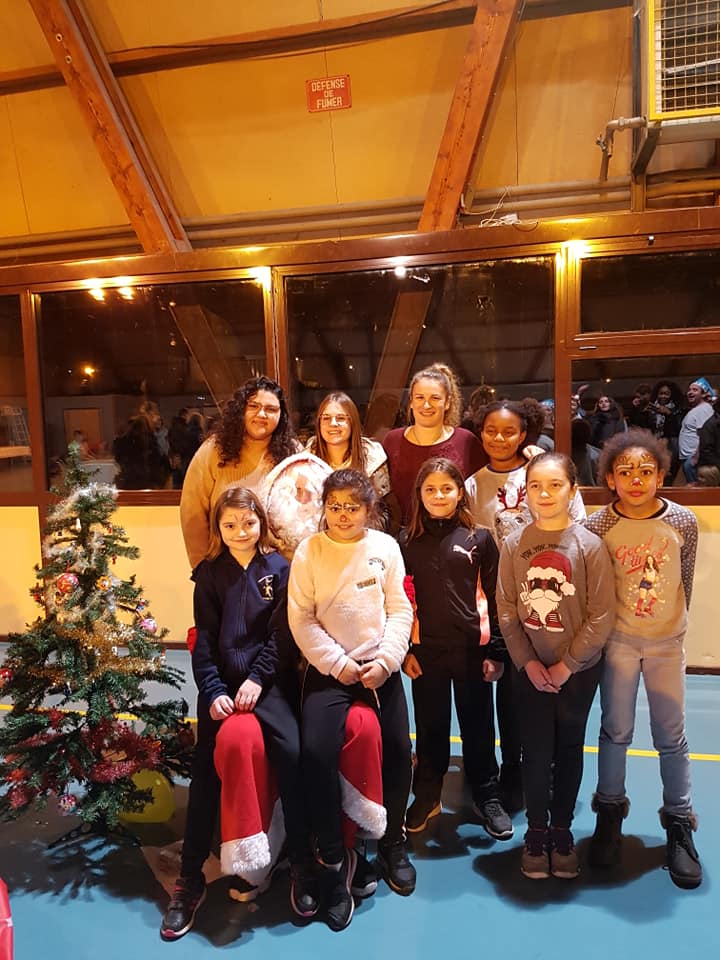 U11 F avec Pere Noel