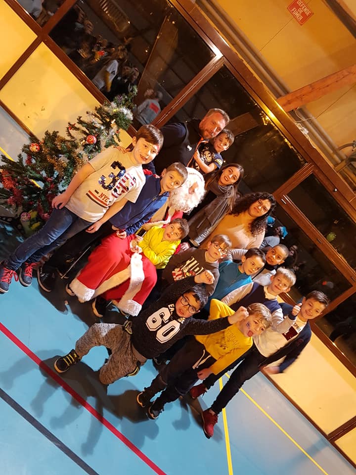 ecole de basket avec Pere noel